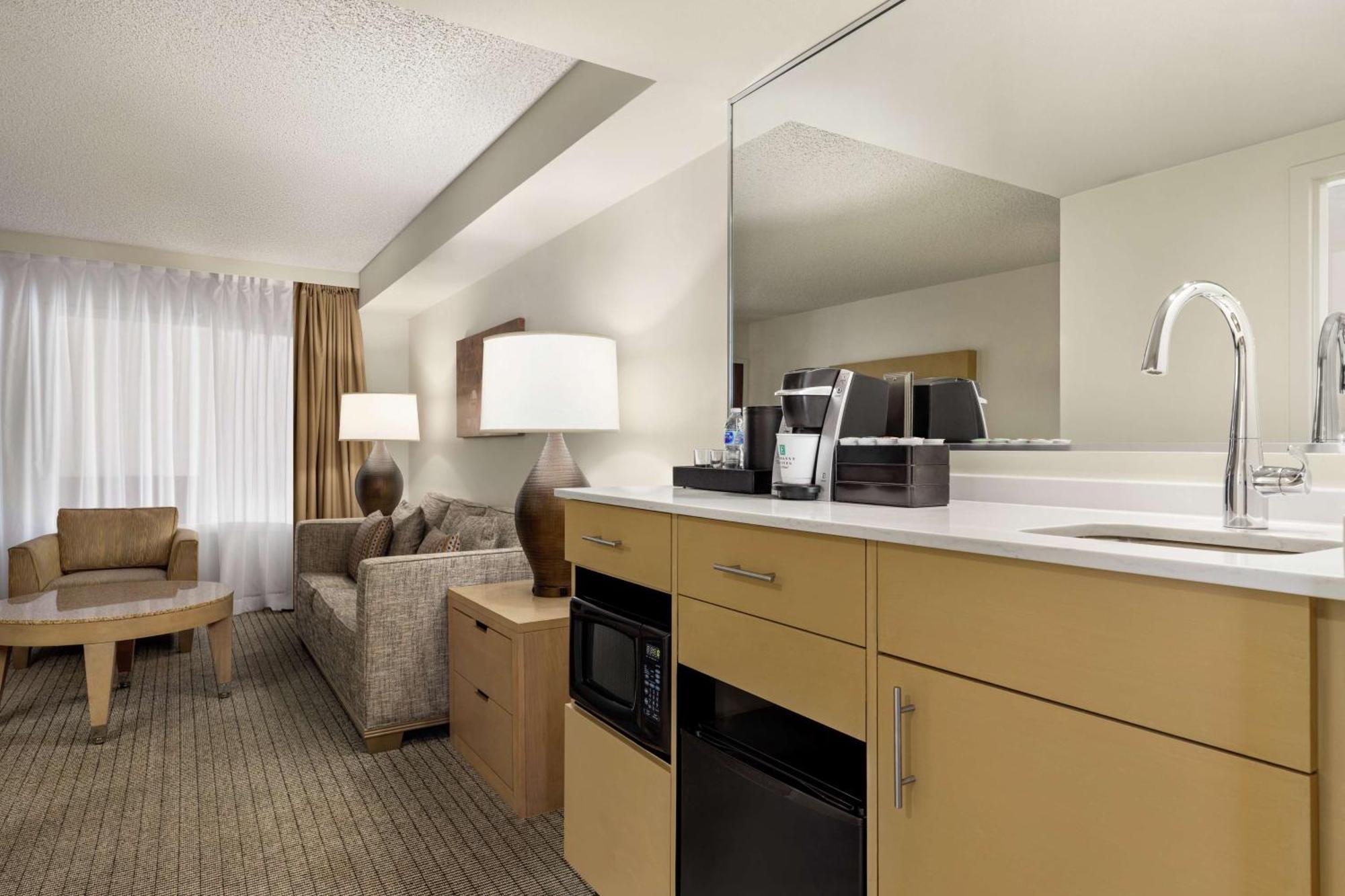 Embassy Suites By Hilton Denver International Airport Kültér fotó